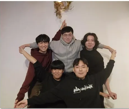 Commemorative Photo 2